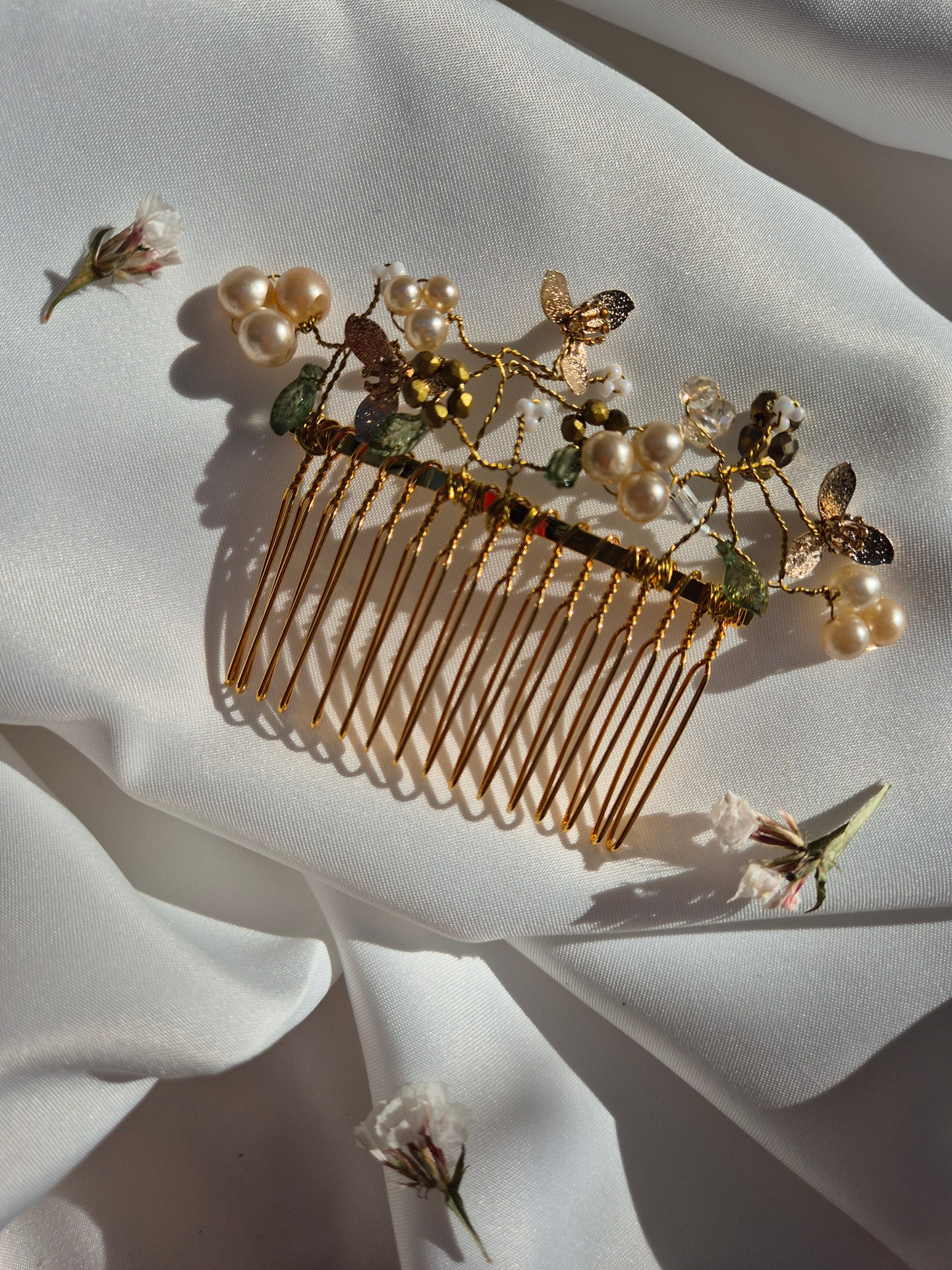 one of a kind floral gold plated hair comb
