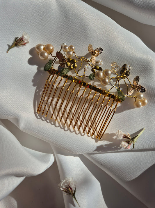 one of a kind floral gold plated hair comb
